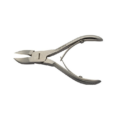 tongs-clippers-pedicure-19